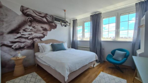 Zeus Nest Apartment